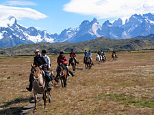 Chile-Patagonia / Torres del Paine-Torres del Paine - Estancias Getaway Ride